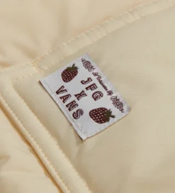 JFG Puffer (Banana Crepe) -Unisex Clothing Sales VN0A7SQ2BR0d2